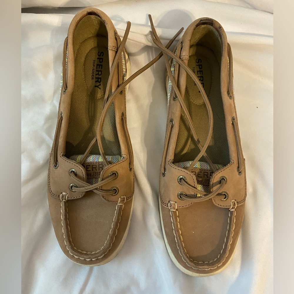 Sperry top slider size 6 gently worn